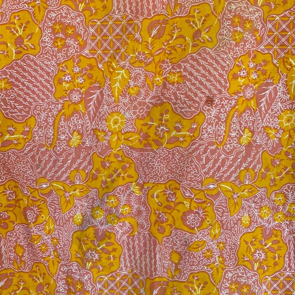 Uniqlo Batik Print Blouse - Picture 3 of 3